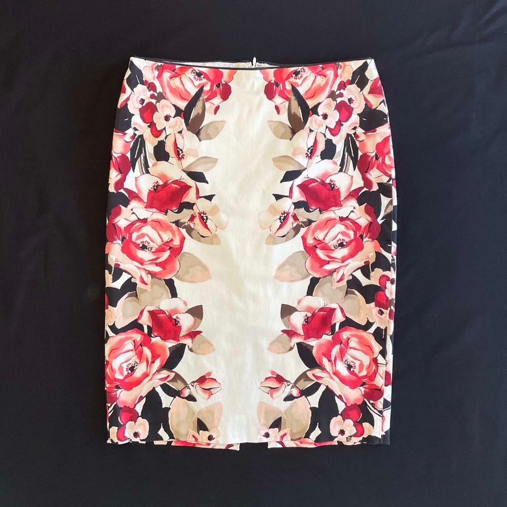 White House Black Market Floral Pencil Skirt Size 2